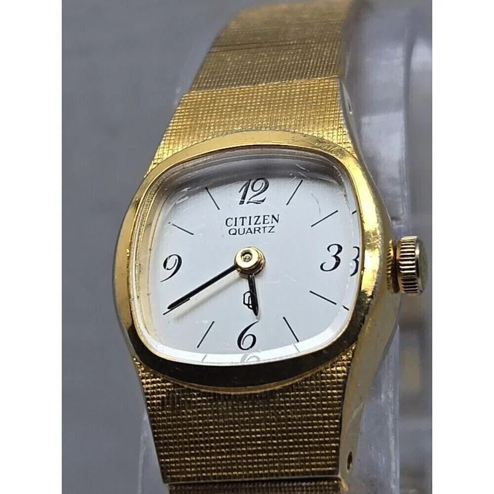 Womens Citizen Quartz Gold Toned Watch Classic Cushion New Battery Vintage Era
